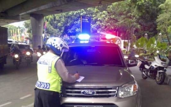 Sewa Asal Pasang Rotator, Mobil Anda Akan Ditahan