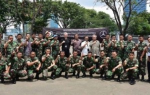 Mobil Pengantin Pasukan Paspampres Belajar Kemudikan Mercedes-Benz