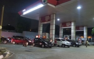 Mobil Pengantin Per 1 April 2016, Premium dan Solar Makin Murah Rp 500/liter