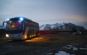 Mobil Pengantin Semua yang Perlu Anda Ketahui Tentang Menyewa Bus Pariwisata di Sembodo RENTCAR