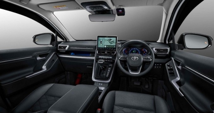 Sewa mobil online - Toyota Innova Zenix